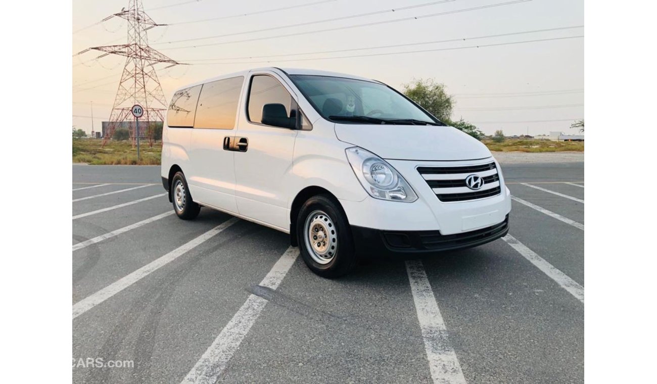 Hyundai H-1 Starex