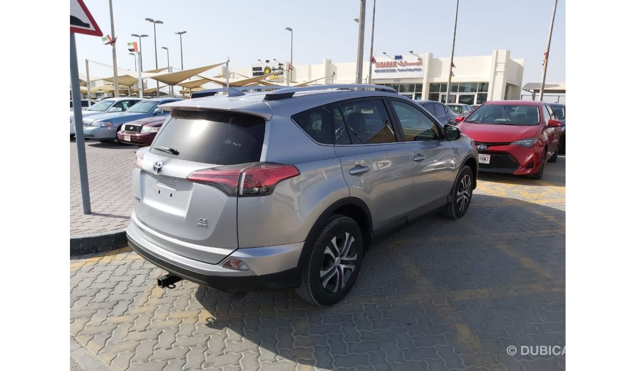 Toyota RAV4 AWD  , VERY CLEAN WITH LOW MILEAGE