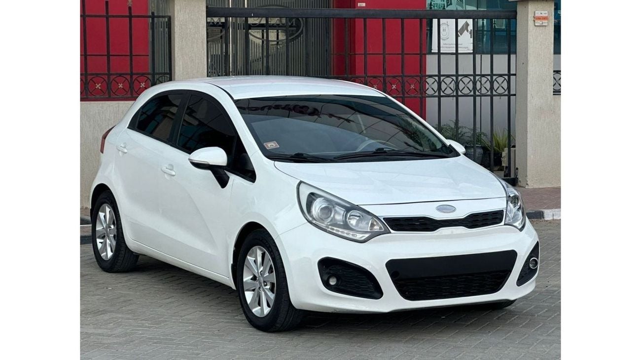 Kia Rio EX Kia Rio  Model: 2014  Price : 22,000 dirhams  Mileage: 191,000 km  Gulf specifications, cruise co