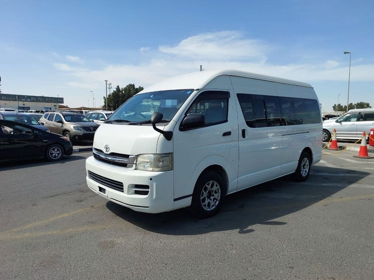 Toyota Hiace TOYOTA HIACE VAN RHD 2010 MODEL 3.0 L DIESEL AUTOMATIC(PM06521)