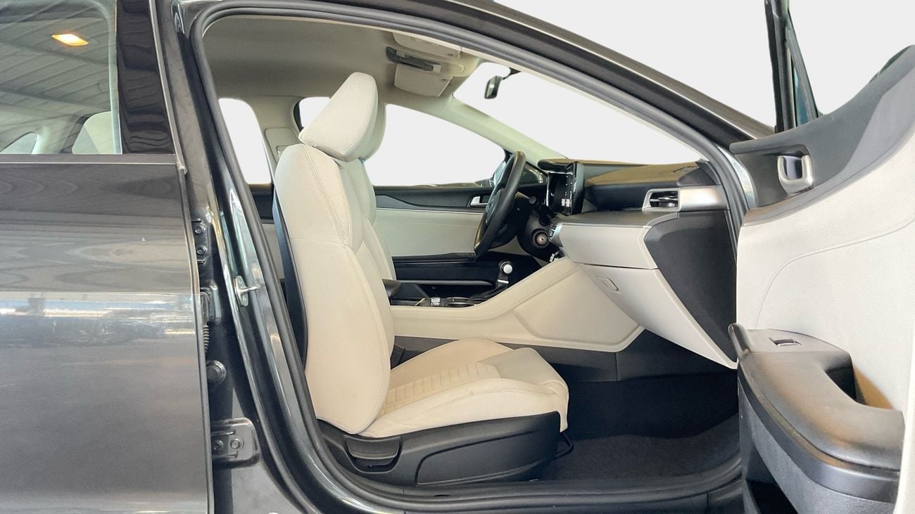 كيا K5 2.0 LX 2WD AUTO | شامل الضمان | 0 ﺪﻔﻋﺓ ﺃﻮﻟﻯ