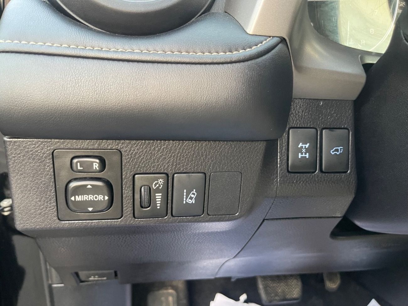 تويوتا راف ٤ 2017 RAV4 XLE AWD FULL OPTION