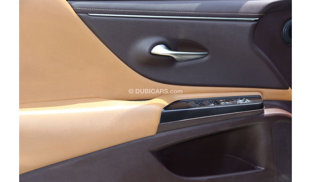 لكزس ES 300 هايبريد كامل المواصفات