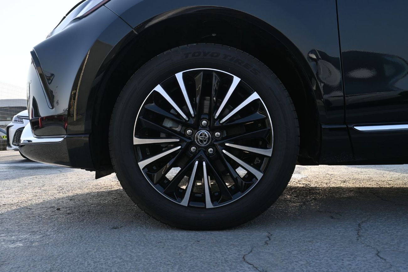 تويوتا فينزا Toyota Venza 2.0L Petrol, Model 2025 Color Black