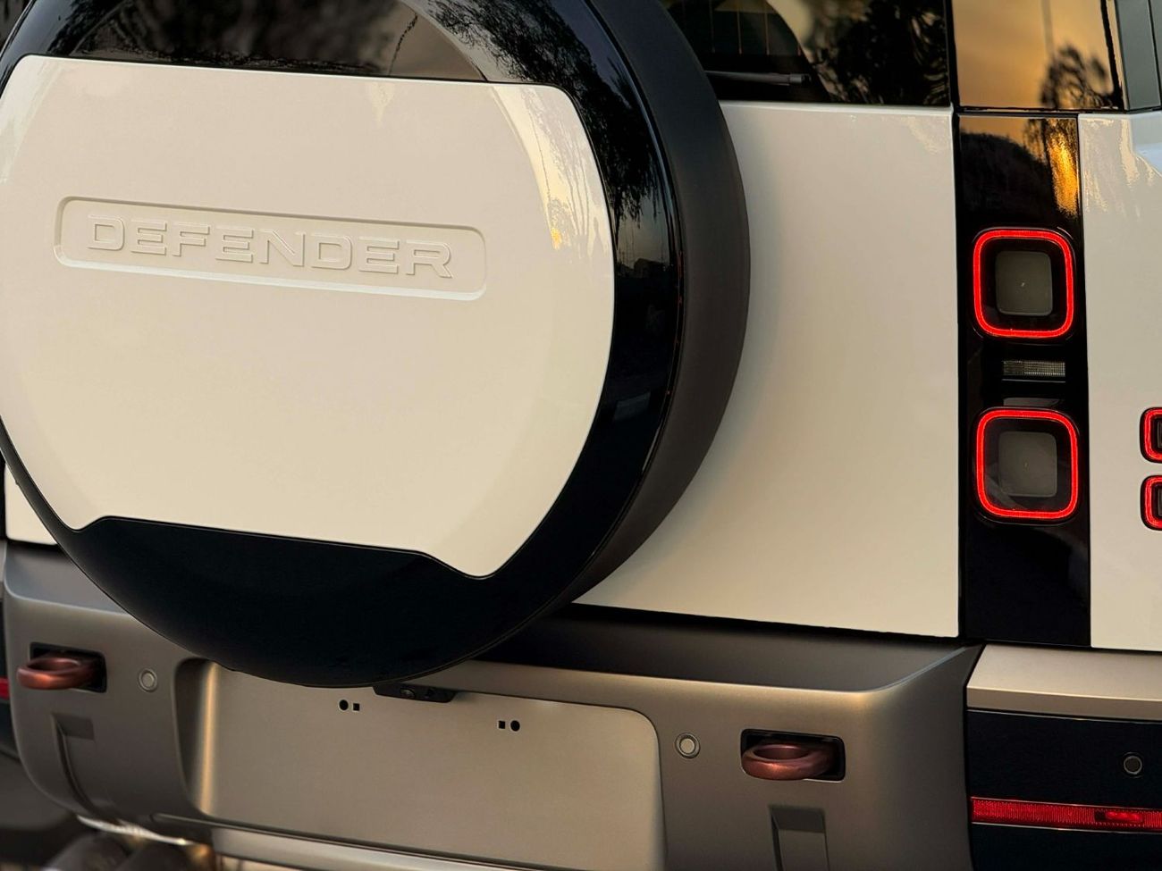 لاند روفر ديفندر **2026**GCC SPEC P525 UNDER WARRANTY AND SERVICE