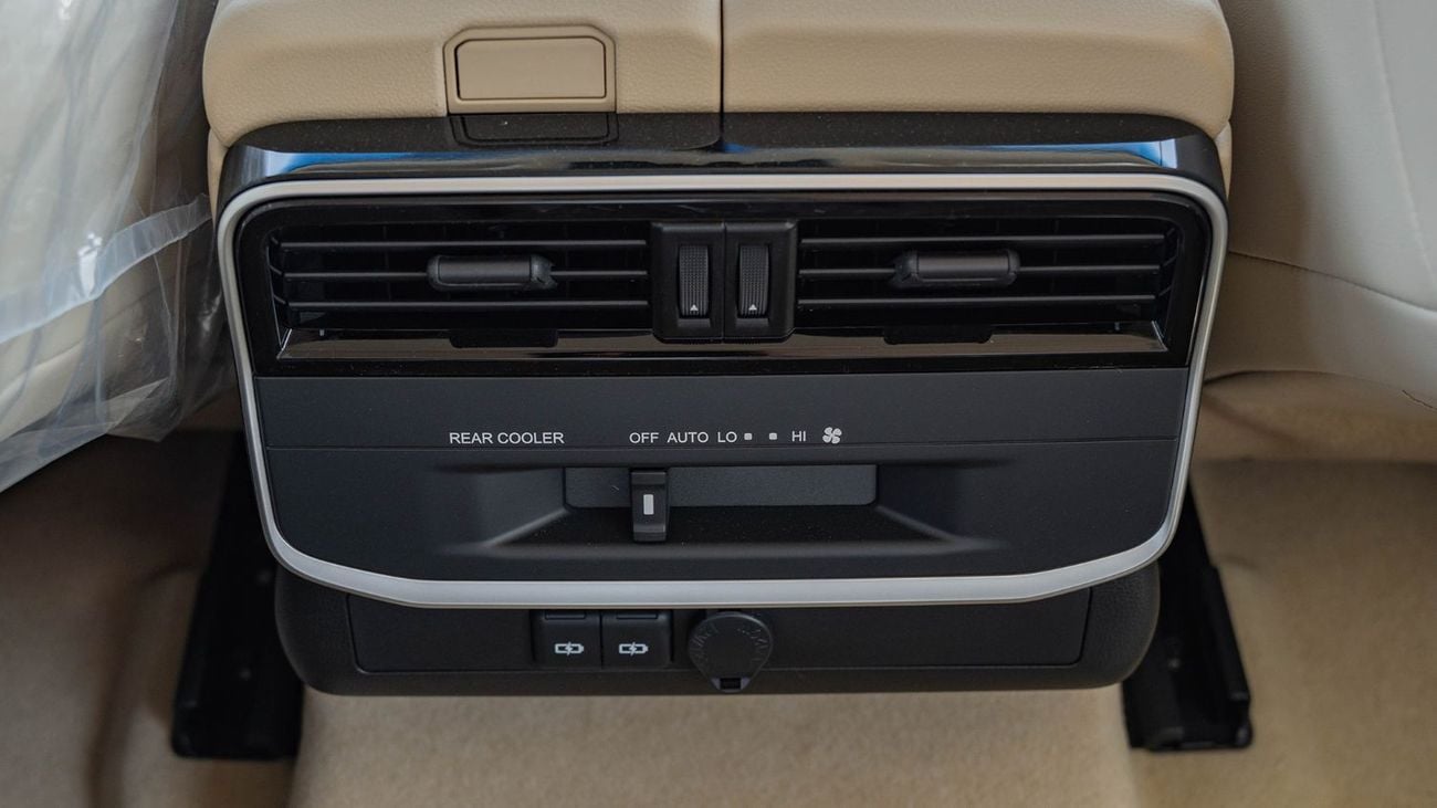 Toyota Land Cruiser 2026 Toyota Land Cruiser 300 GXR 4.0L AT Petrol 4WD (White-Beige)