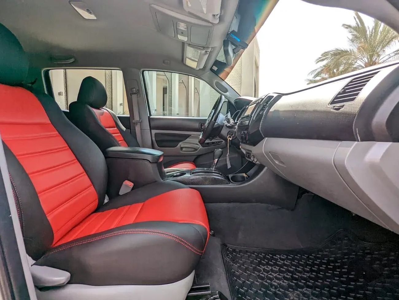 تويوتا تاكوما MODIFIED TRD 4X4 4DOORS IN EXCELLENT CONDITION
