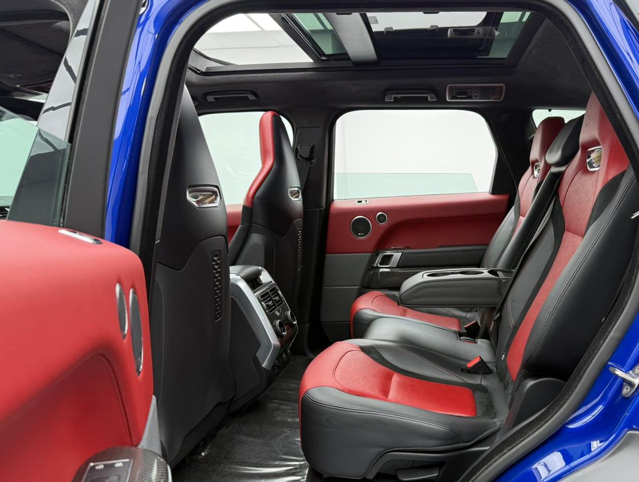 Land Rover Range Rover Sport SVR 5.0L (575 HP) AWD 2021 Range Rover Sport SVR, 2026 RR Warranty, Fully Loaded, Excellent Conditio