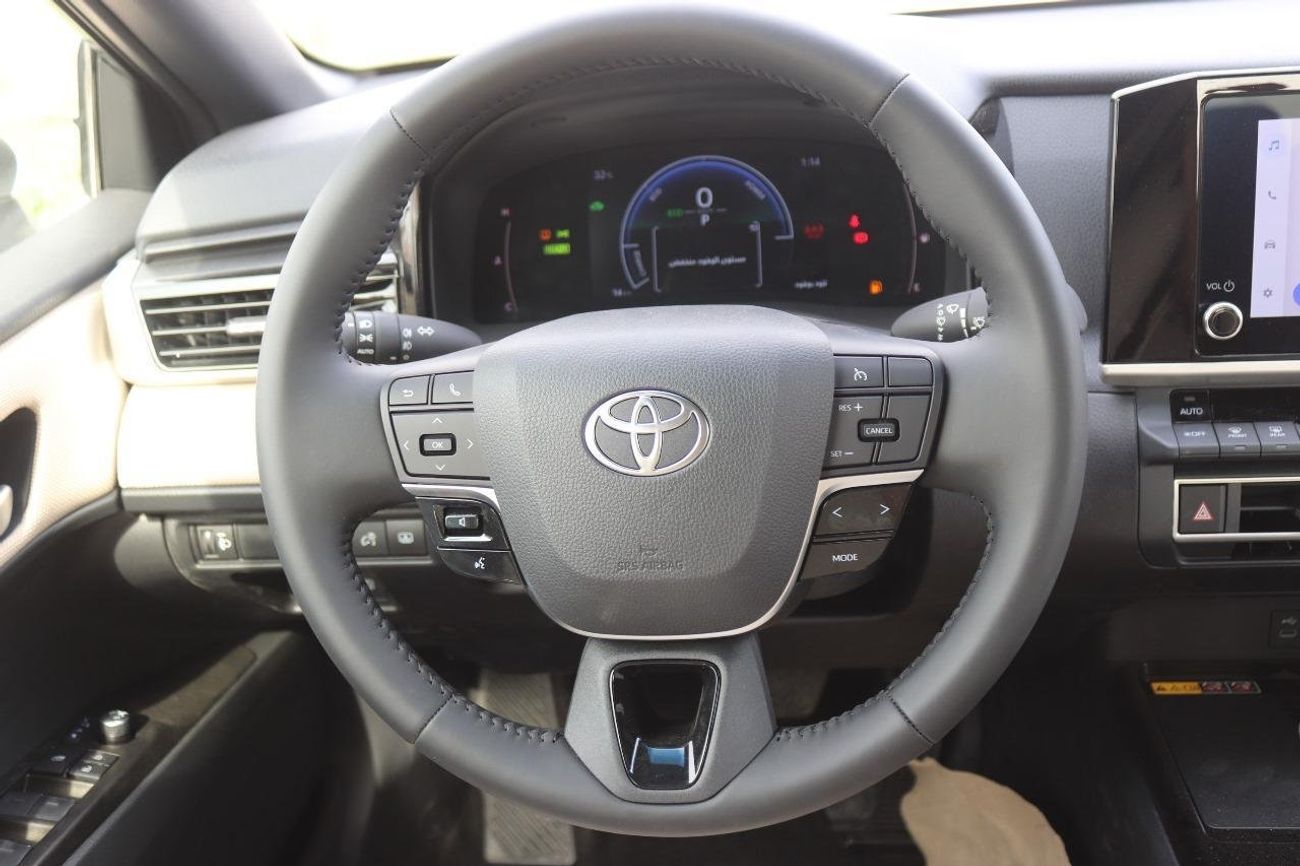 Toyota Camry Toyota Camry Le / GCC / 0 km / white 2026