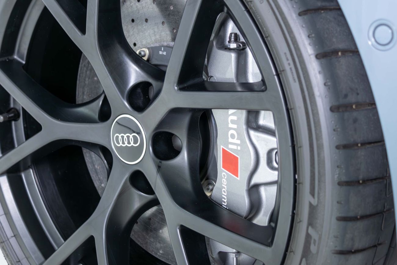 أودي RS3 TFSI quattro 2.5L Sportback