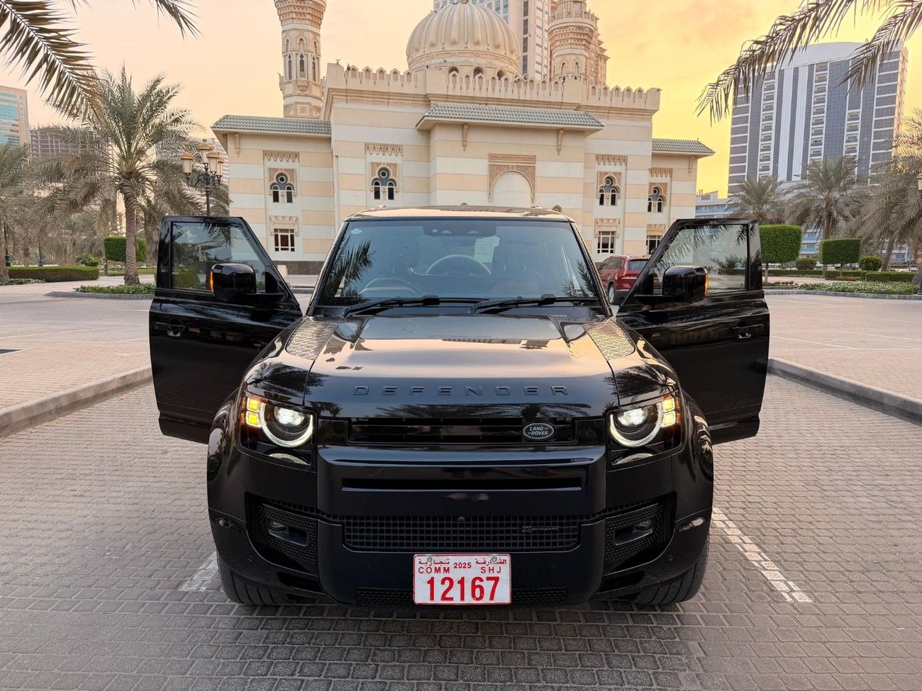لاند روفر ديفندر 110 D300 X-Dynamic HSE Sport Right Hand Drive exported from Australia