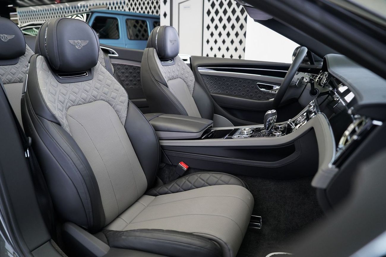 بنتلي كونتيننتال جي تي سي Bentley GTC W12