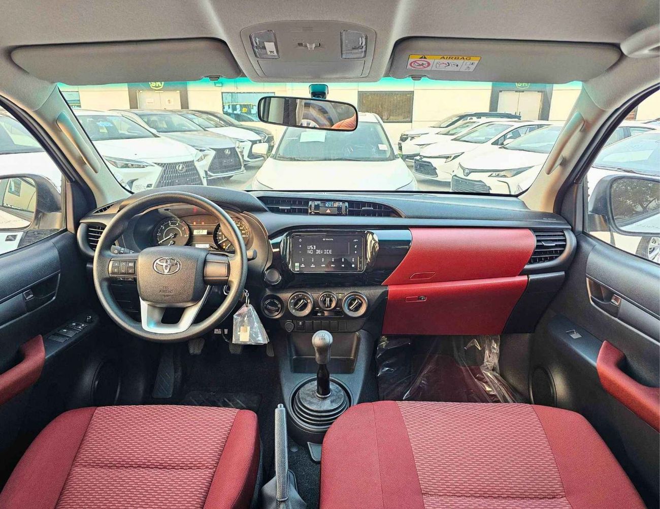 تويوتا هيلوكس NARROW BODY / DLX-G / 2.4L V4 DIESEL / DOUBLE CABIN / 6 STR (CODE # HDLXG1)