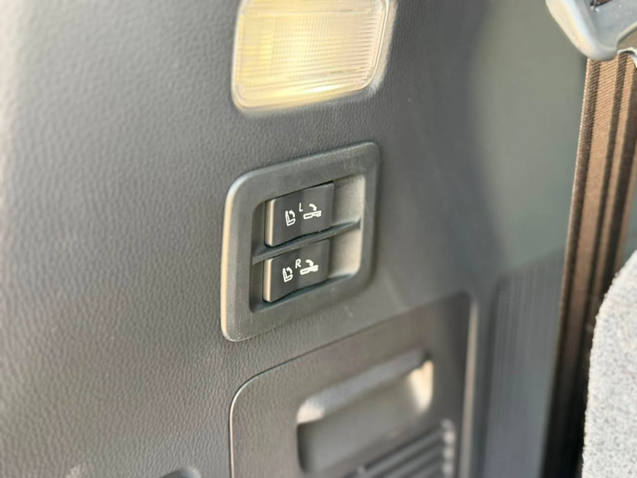 Toyota Land Cruiser VX
