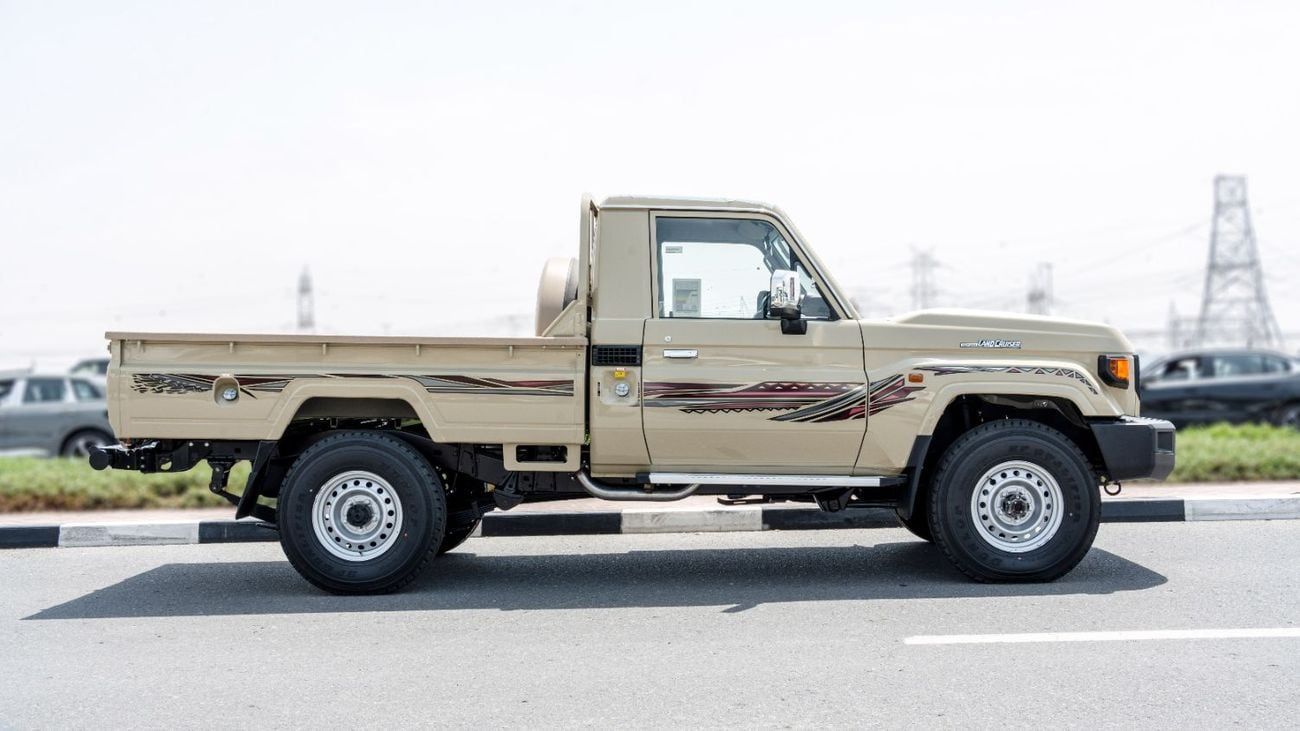 تويوتا لاند كروزر بيك آب 2026 Toyota Land Cruiser LC79 2.8L AT Diesel (Beige-Brown) Basic