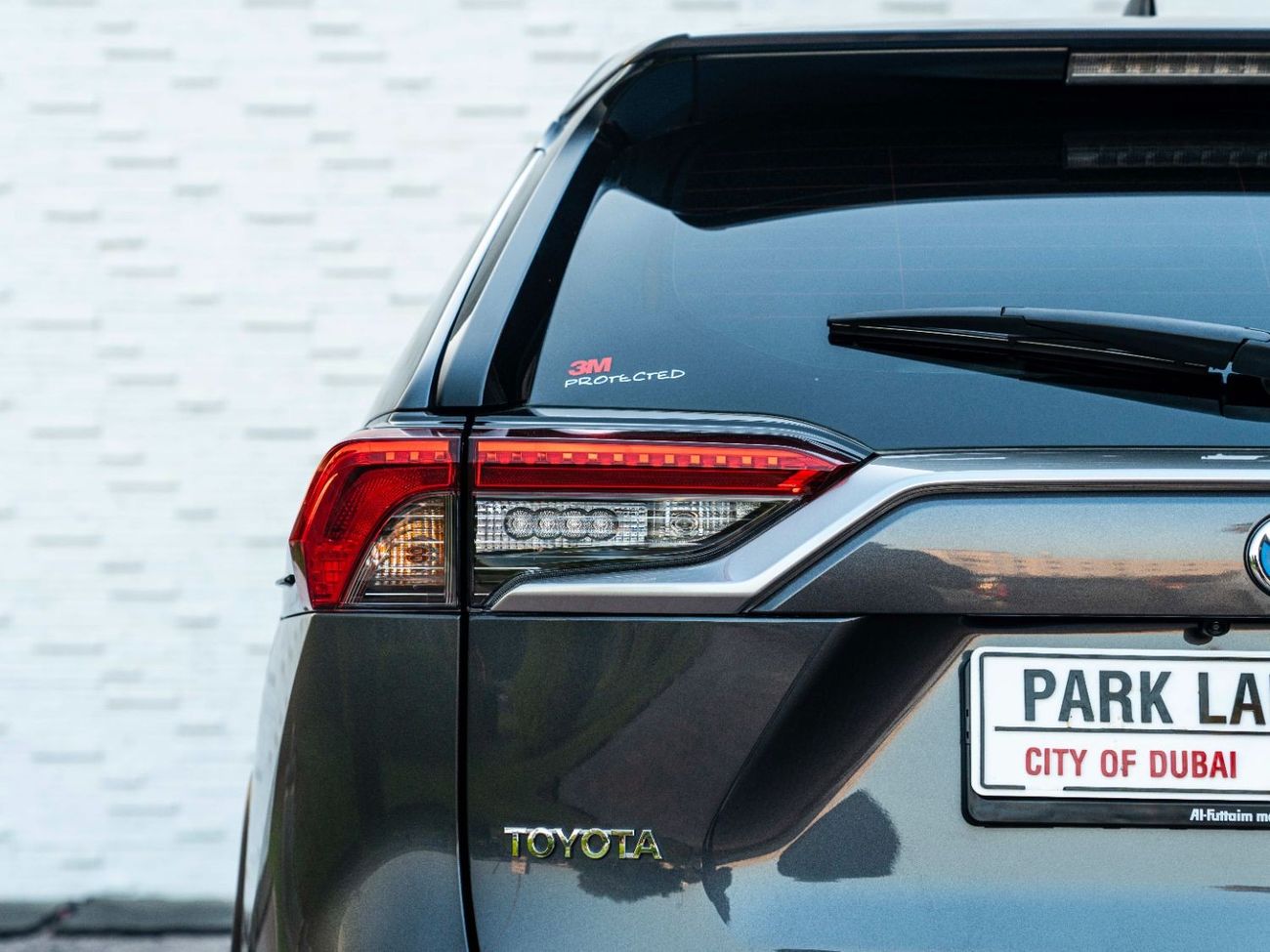 Toyota RAV4 AED 2,327 PM • RAV 4 HYBRID VXR • ONLY 11,500 KMS • OFFICIAL AL FUTTAIM MOTORS TOYOTA WARRANTY