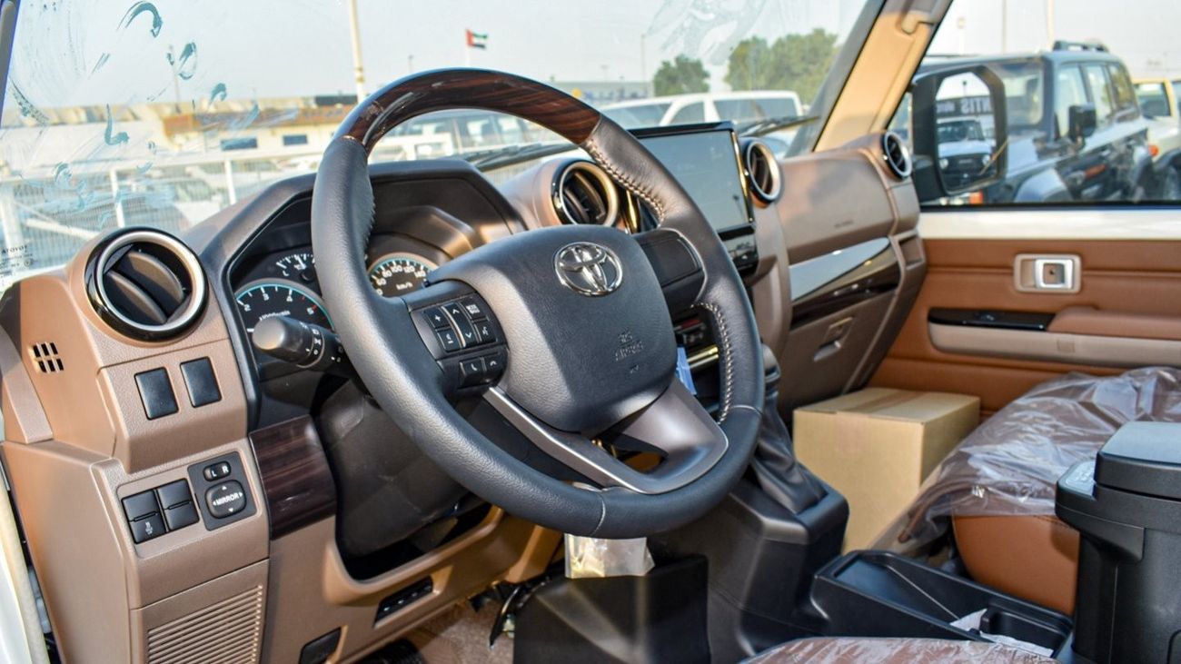 Toyota Land Cruiser 70 2.8L Diesel A/T