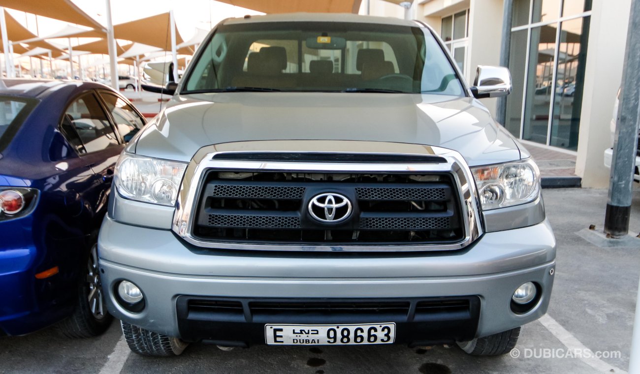 Toyota Tundra SR5