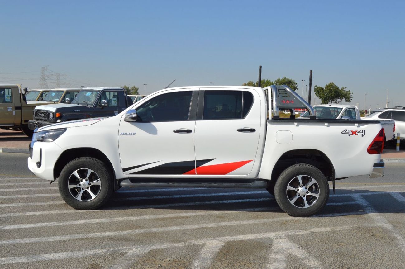 تويوتا هيلوكس DLS Double Cabin  Right Hand Drive  Year: 2020 Engine:  2.8L/ V4