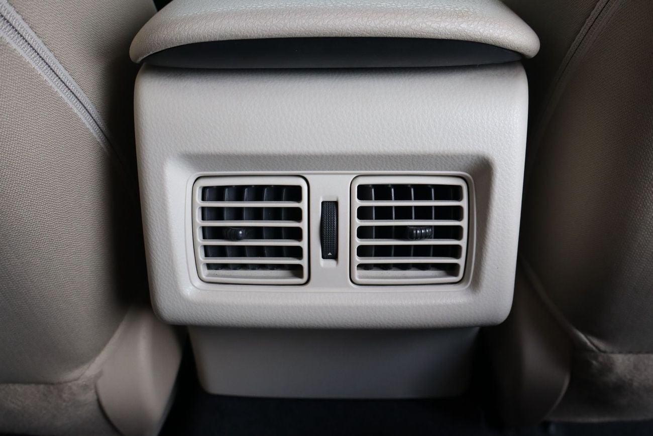 Toyota Camry S 2.5L (181 HP)