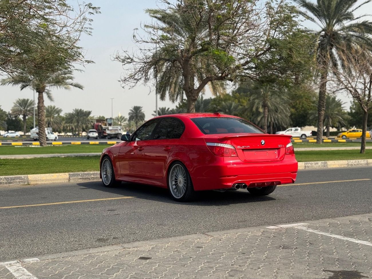 بي أم دبليو B5 BMW ALPINA B5S MODEL 2009 GCC SPACE FULL OPTION FULL SERVICE HISTORY IN COMPANY