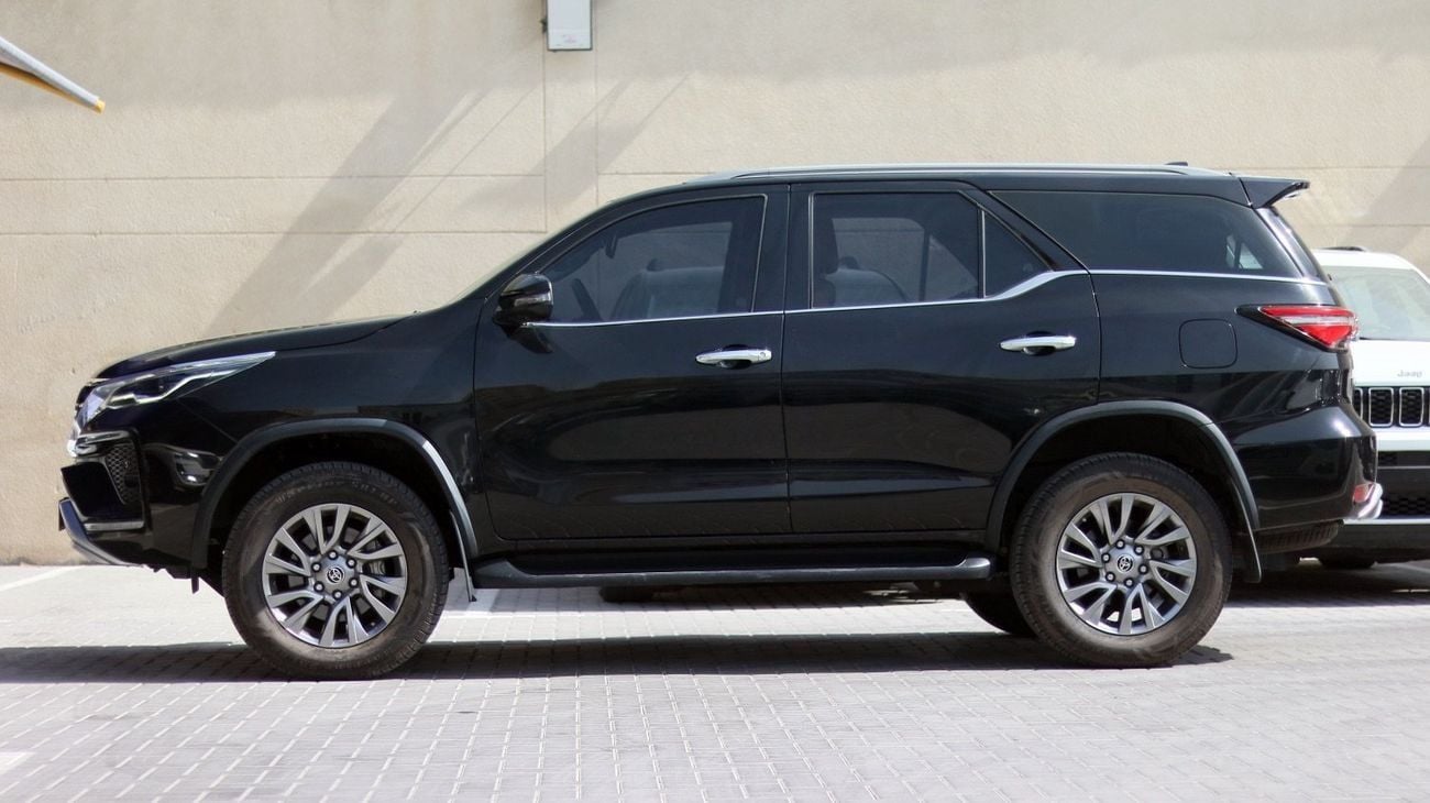 Toyota Fortuner VXR | Complete Service History | Free Agency Warranty | Zero Downpayment Support