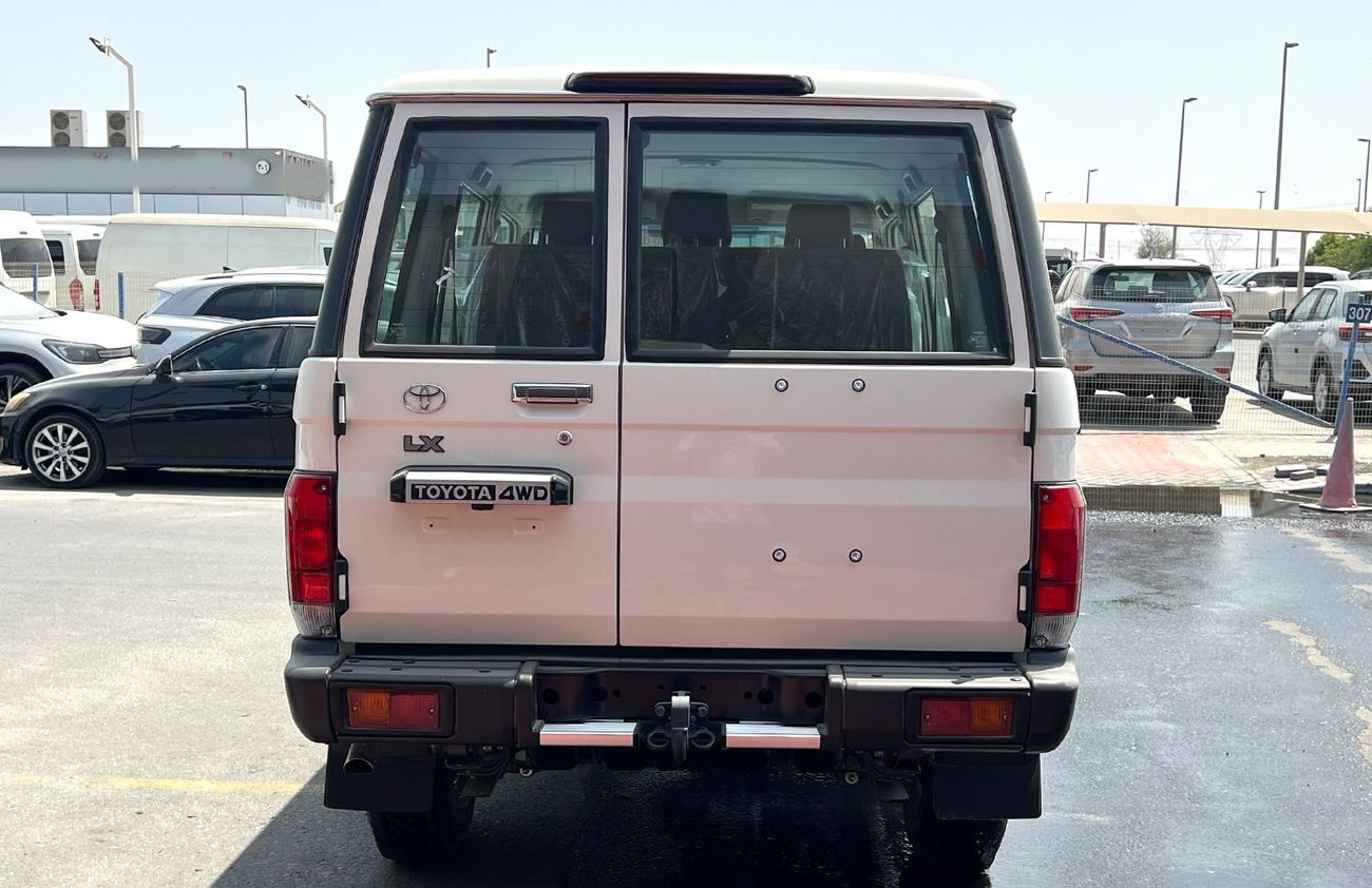 Toyota Land Cruiser LX 4WD GCC Specification