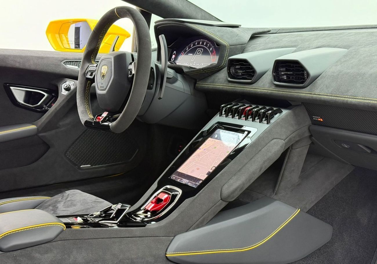 لامبورغيني هوراكان Tecnica 2024 Lamborghini Huracan Tecnica, Lamborghini Warranty + Service Pack, Very Low Km, GCC
