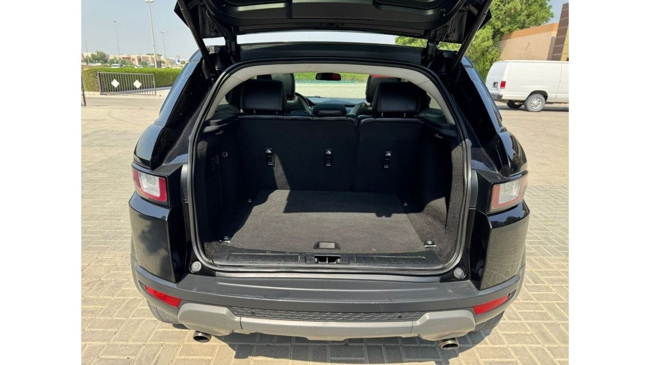 Land Rover Range Rover Evoque SE Range Rover Evoque 2018 2.0 Turbo Full options