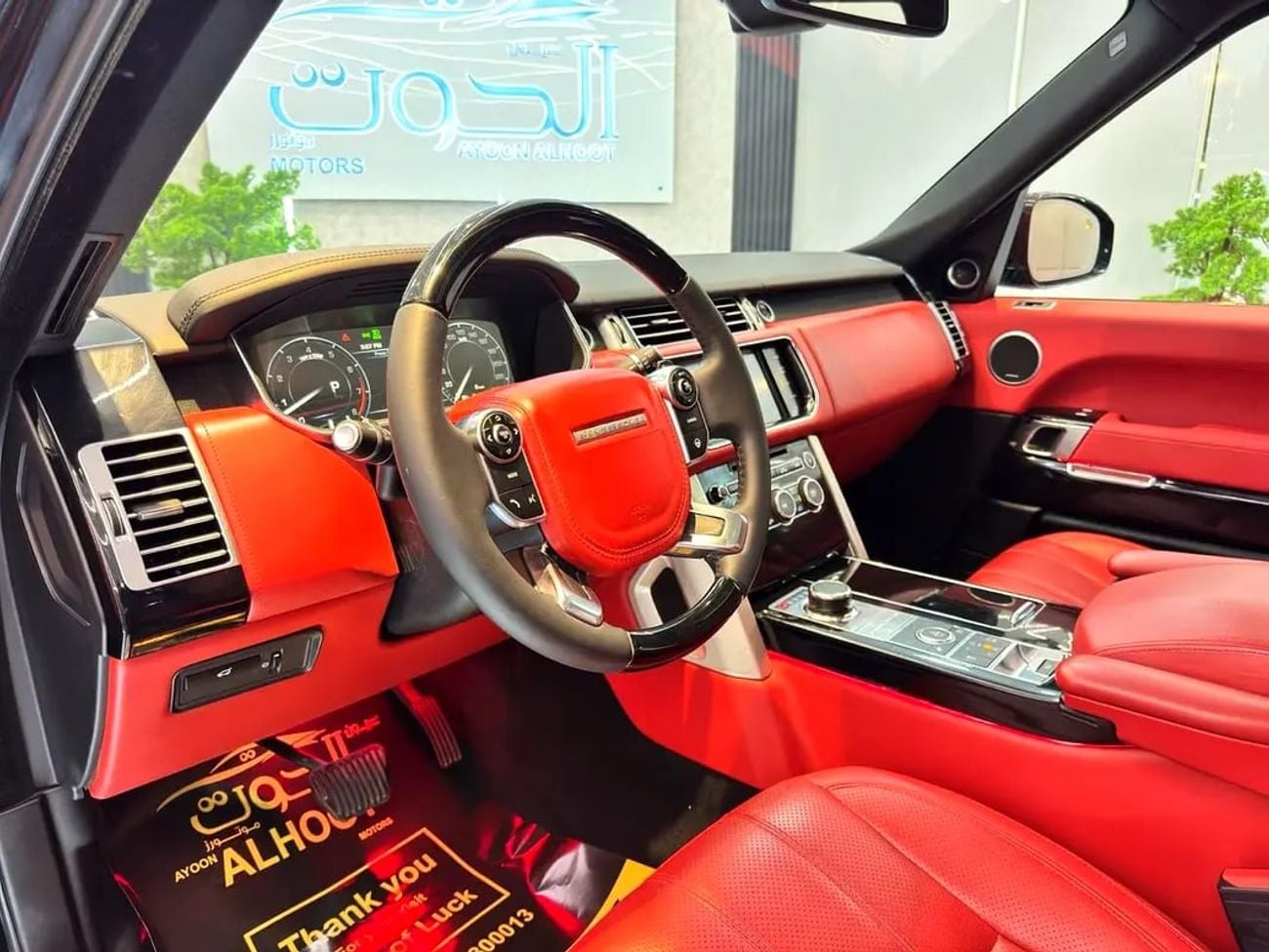 Land Rover Range Rover AUTOBIOGRAPHY SUPERCHARGED VOGUE V8 || GCC II FULLY LOADED || GIVEN WARRANTY || RED INTERIOR