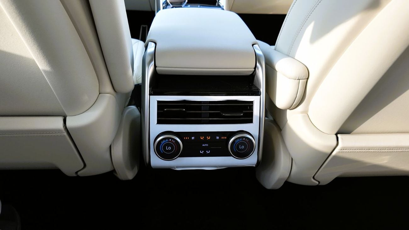 لاند روفر رينج روفر AUTOBIOGRAPHY P530 | Belgravia Green | Black Roof | White Interior | Shadow Exterior Package | GCC Specs
