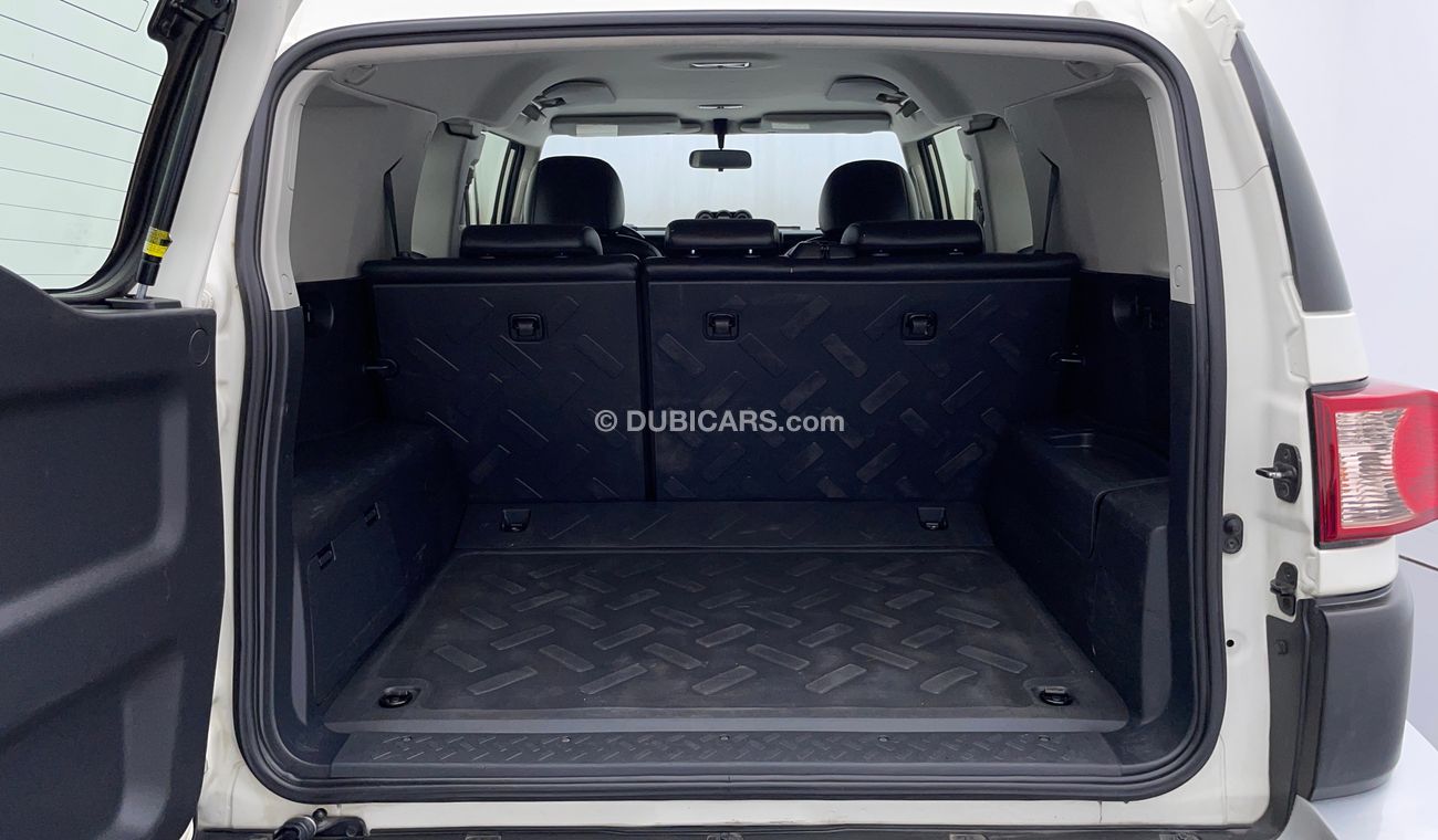 Toyota FJ Cruiser GXR 4 | Zero Down Payment | Free Home Test Drive