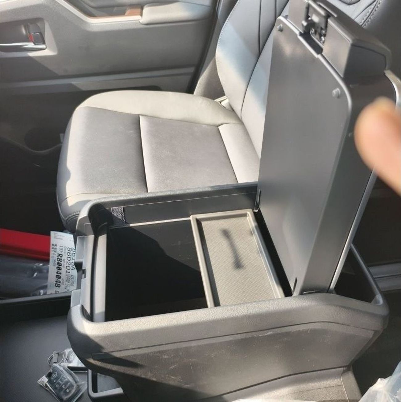 تويوتا جرافينا 2024 Toyota Granvia 3.5L 6 seater