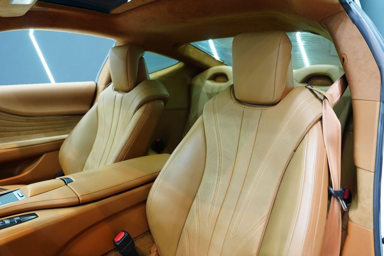 لكزس LC 500 Mark Levinson Audio, Ultra White, Tan Interior, 471 HP V8, GCC Specs!!