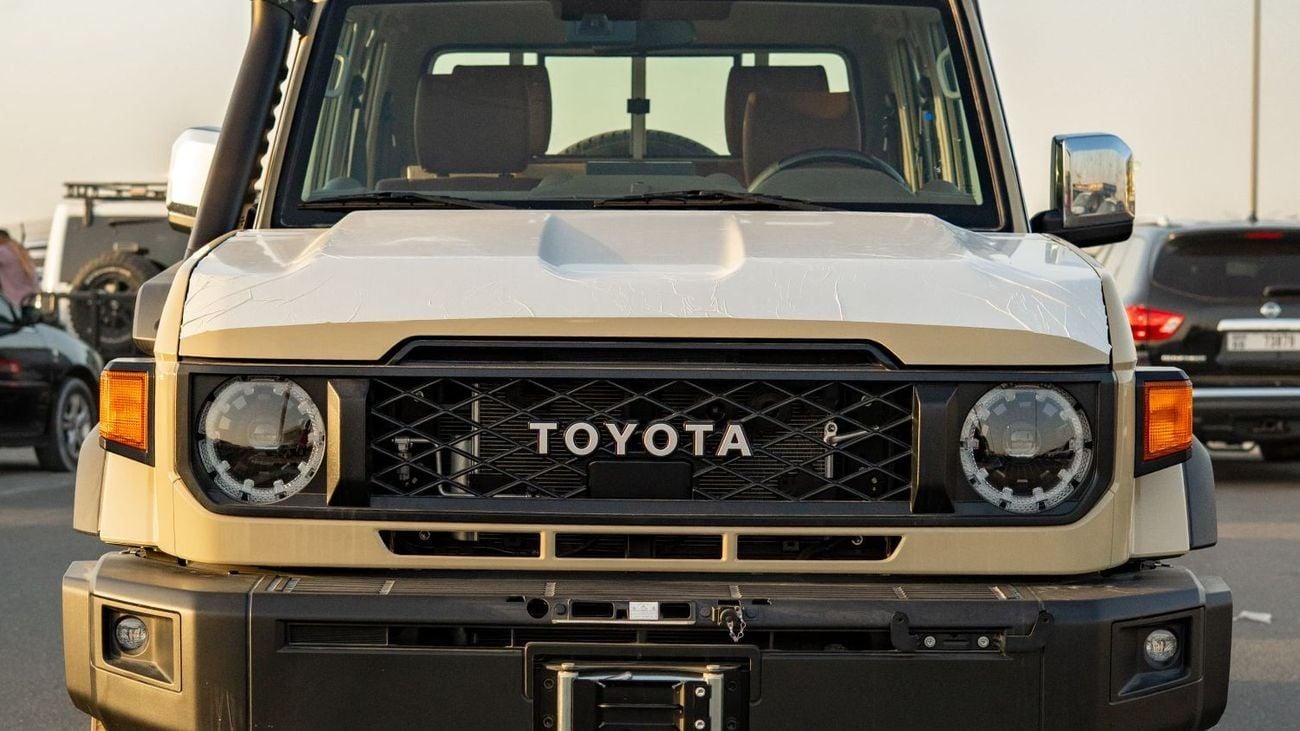 Toyota Land Cruiser Pick Up LC79 DC 2.8L T/DSL LX-Z1 A/T 2025YM