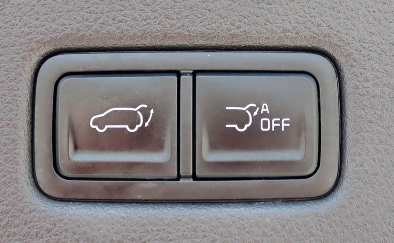 Kia Carnival Kia Carnival Diesel 2021 2.2L | Full Option | Korean