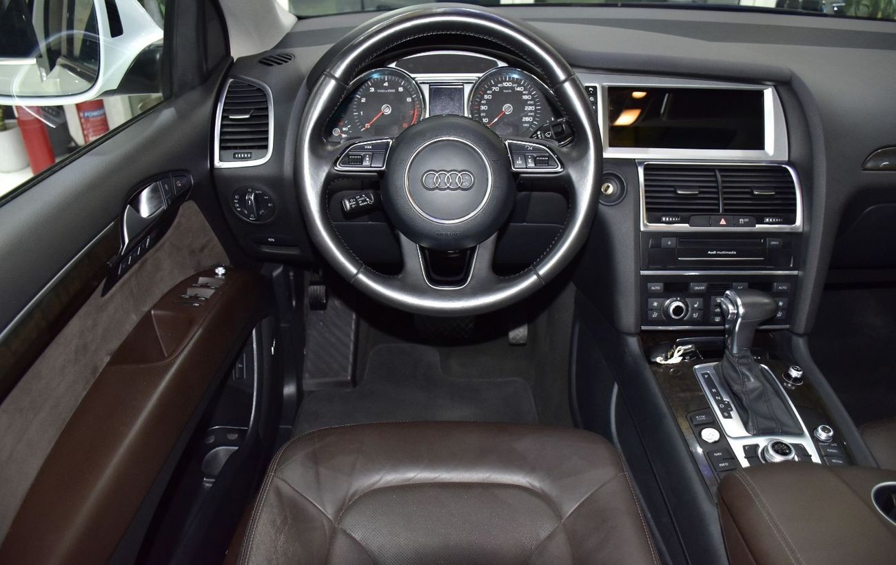 أودي Q7 EXCELLENT DEAL for our Audi Q7 S-Line ( 2014 Model ) in White Color GCC Specs