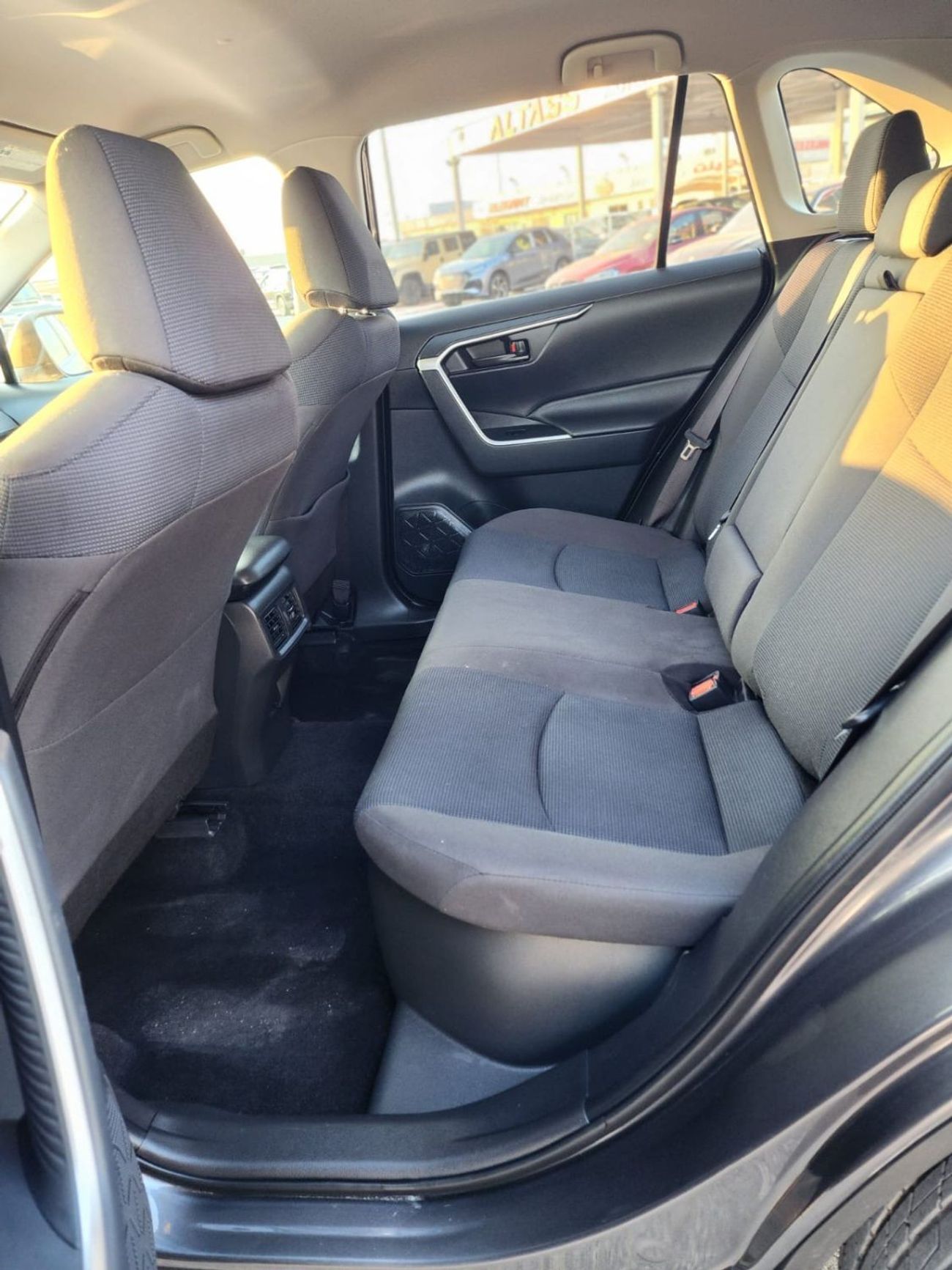 Toyota RAV4 TOYOTA RAV4 LE HYBRID 2019