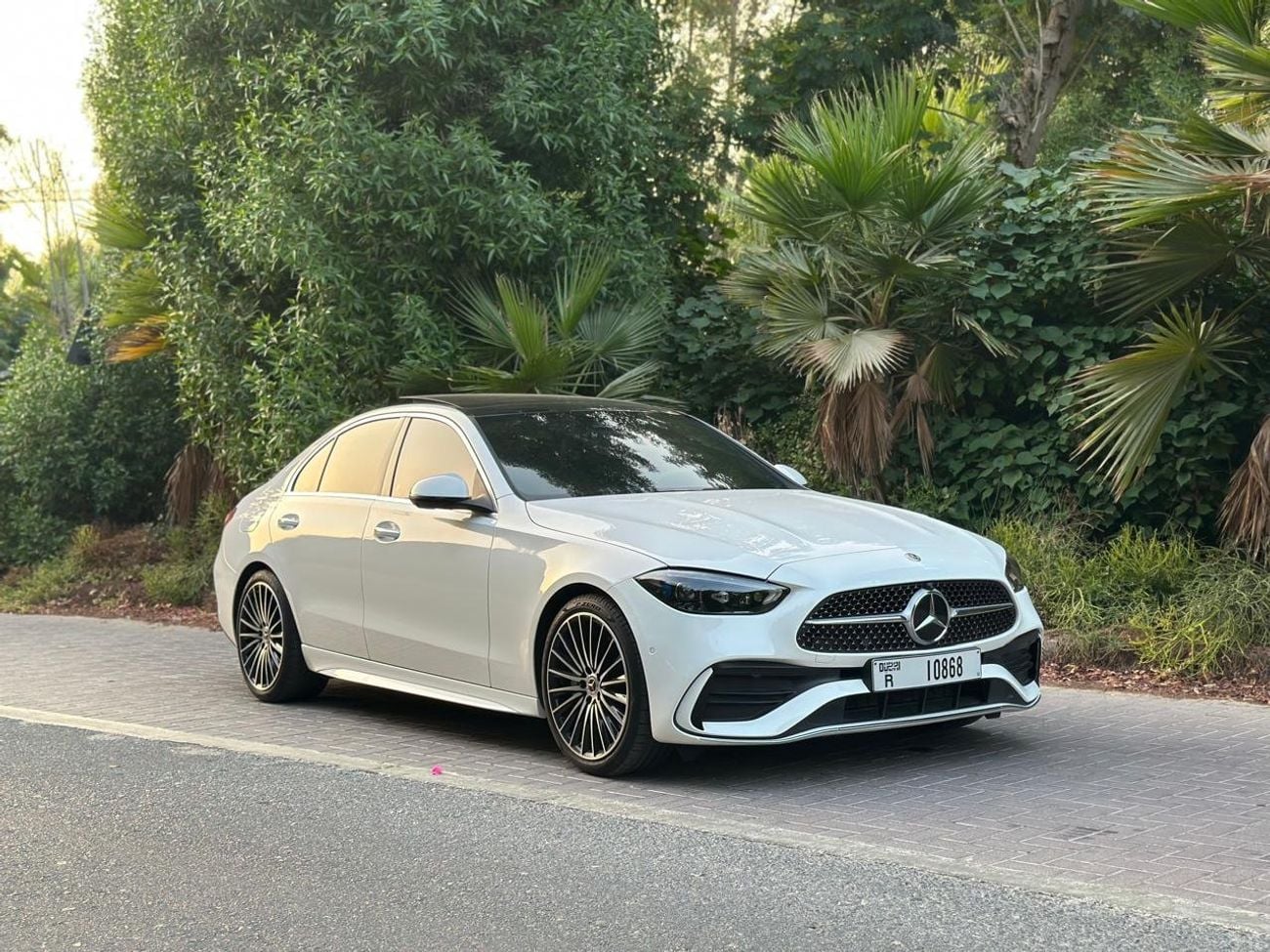 مرسيدس بنز C 200 2024 | GCC Specs | Low Mileage | 1.5L | Full Option | Perfect Condition