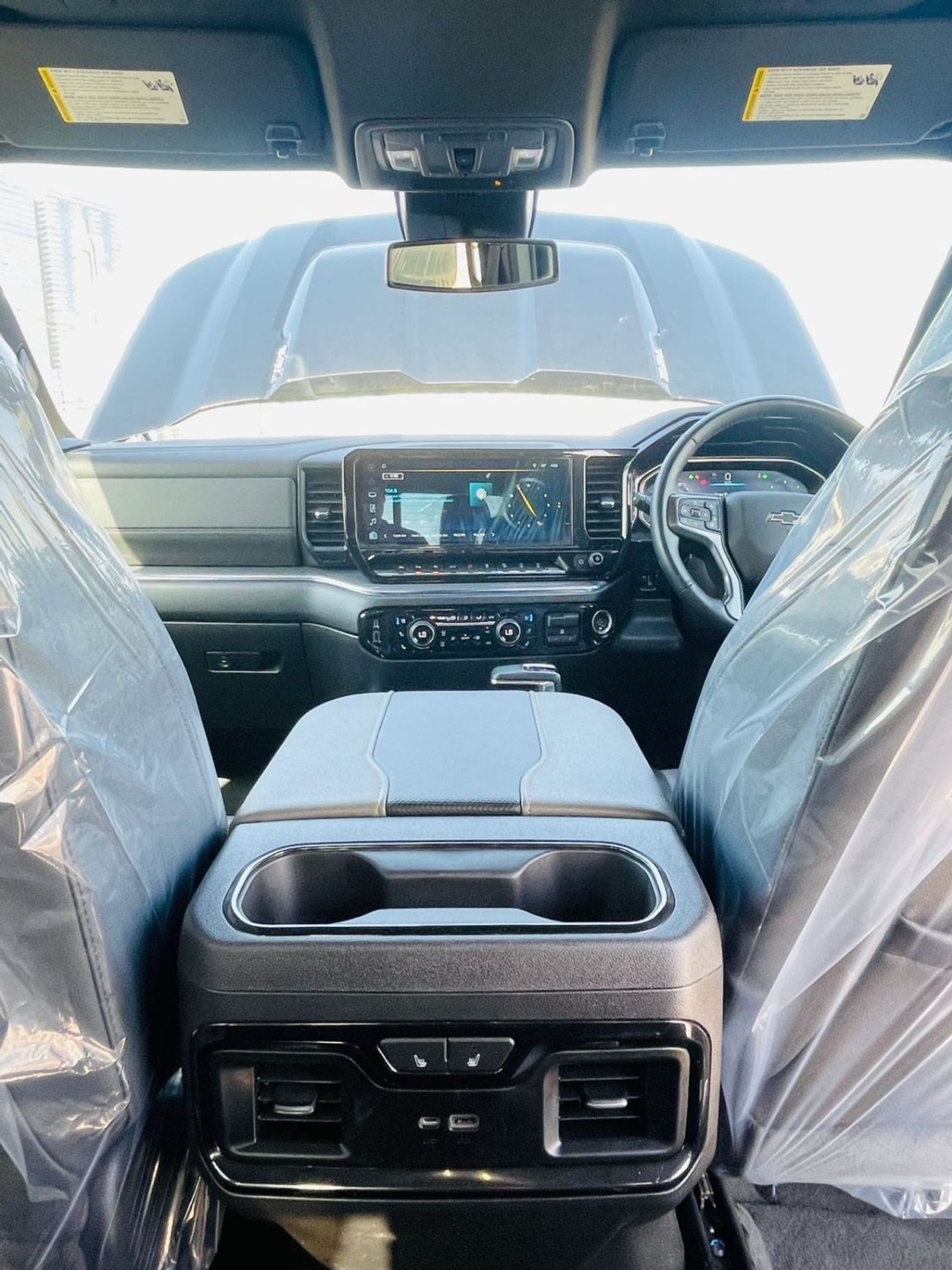 Chevrolet Silverado ZR2 Dual Cabin Pickup RHD 4WD 6.2L Eco tec3 V8 Petrol Engine Automatic 5 Seats 4 Doors