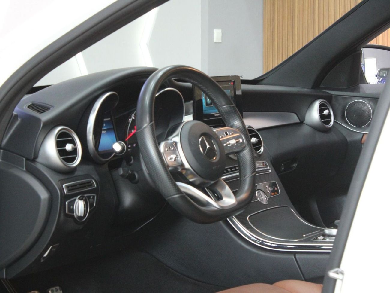 مرسيدس بنز C 200 افانتجارد