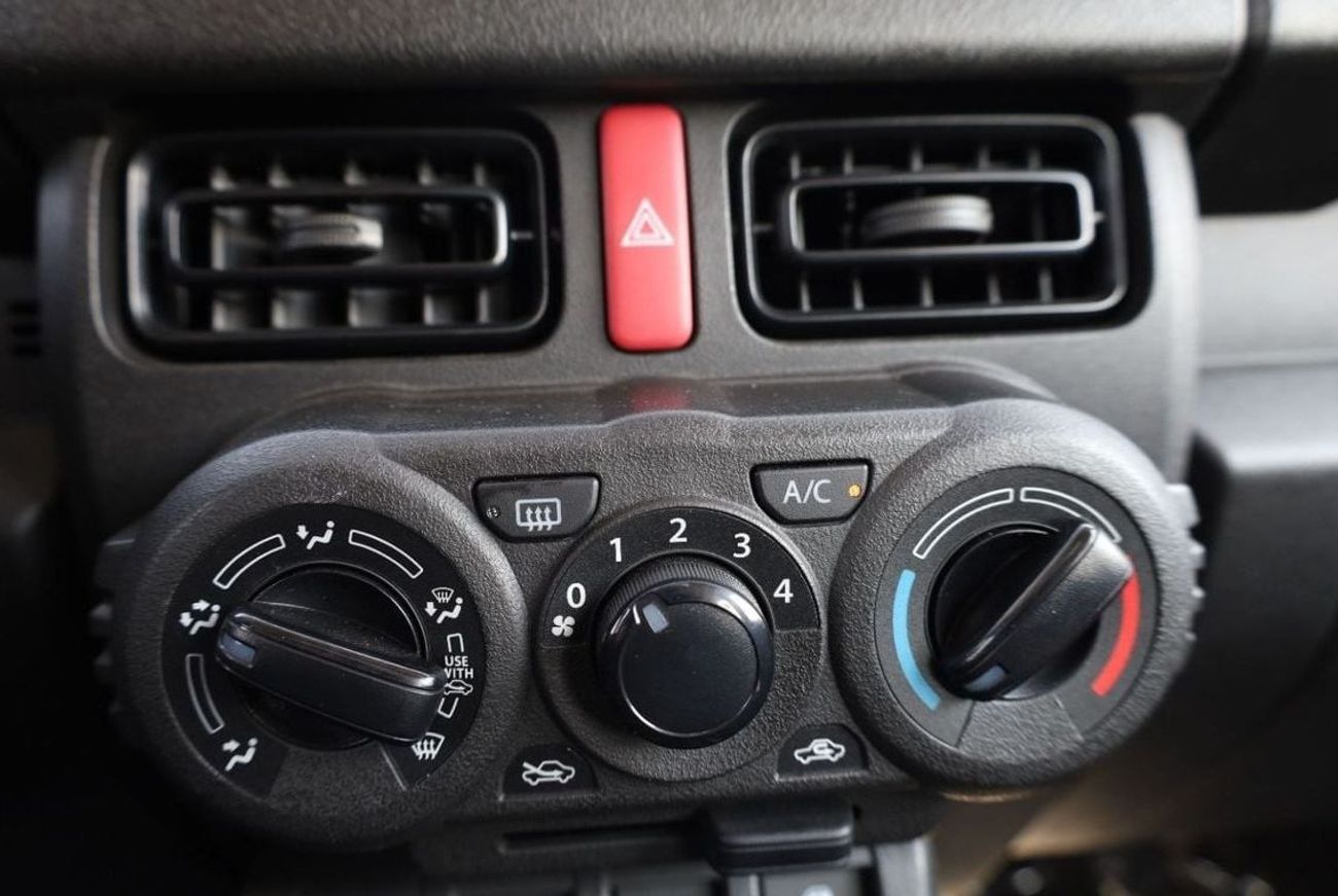 سوزوكي جيمني GL 1.5L (5-Doors)