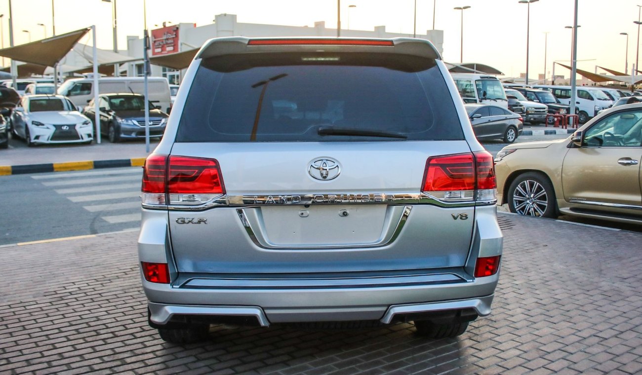 Toyota Land Cruiser GXR