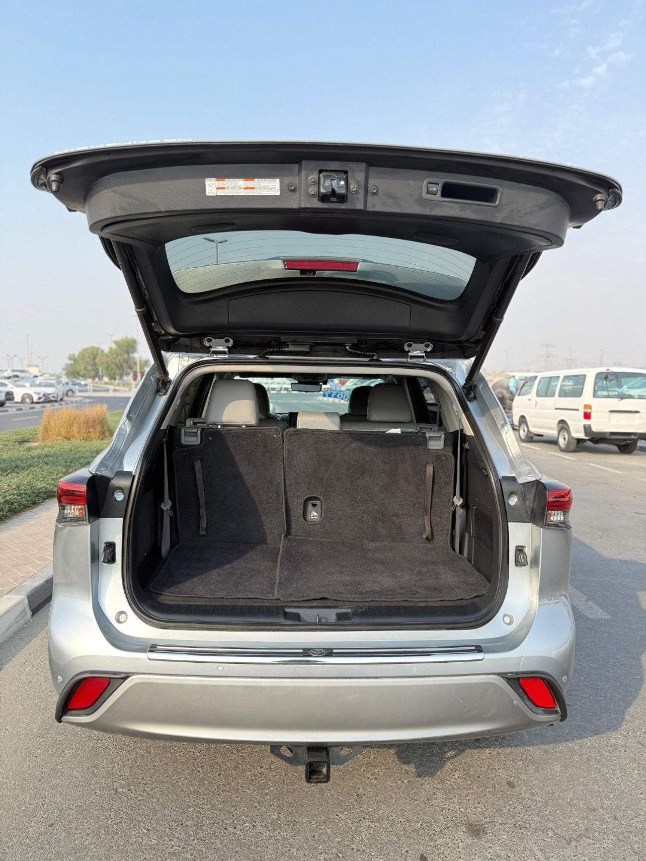 Toyota Highlander Platinum Full Option | panoramic | 360 Camera | leather | hybrid 2.5