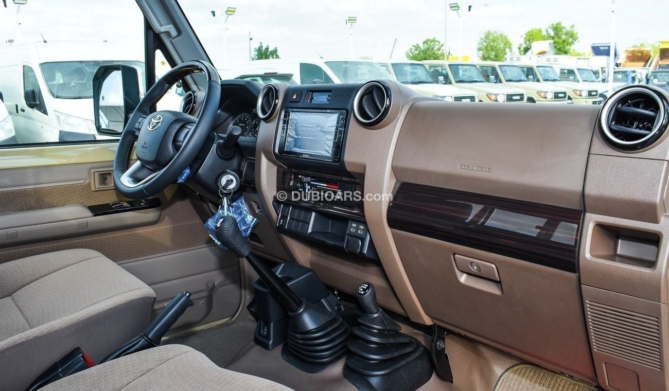 Toyota Land Cruiser Pick Up TOYOTA LAND CRUISER | PETROL SINGLE CABIN M/T | 4.0L V6 | 2024