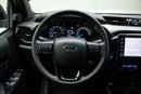 تويوتا هيلوكس Adventure 4.0 - Silver Metallic Inside MLM Black | Export Only