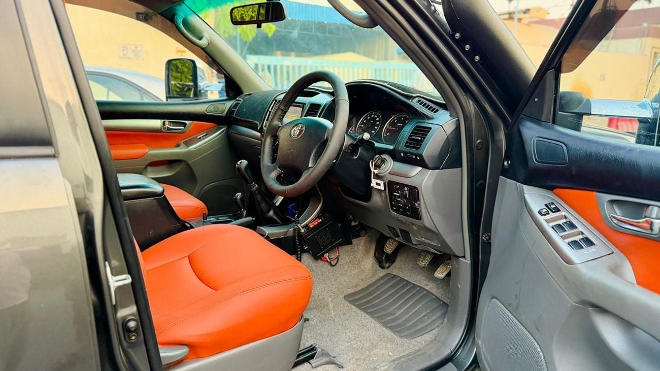 تويوتا برادو OFF ROAD MODIFIED | 3.0L | MANUAL TRANSMISSION | AIR SNORKEL | LEATHER SEATS |