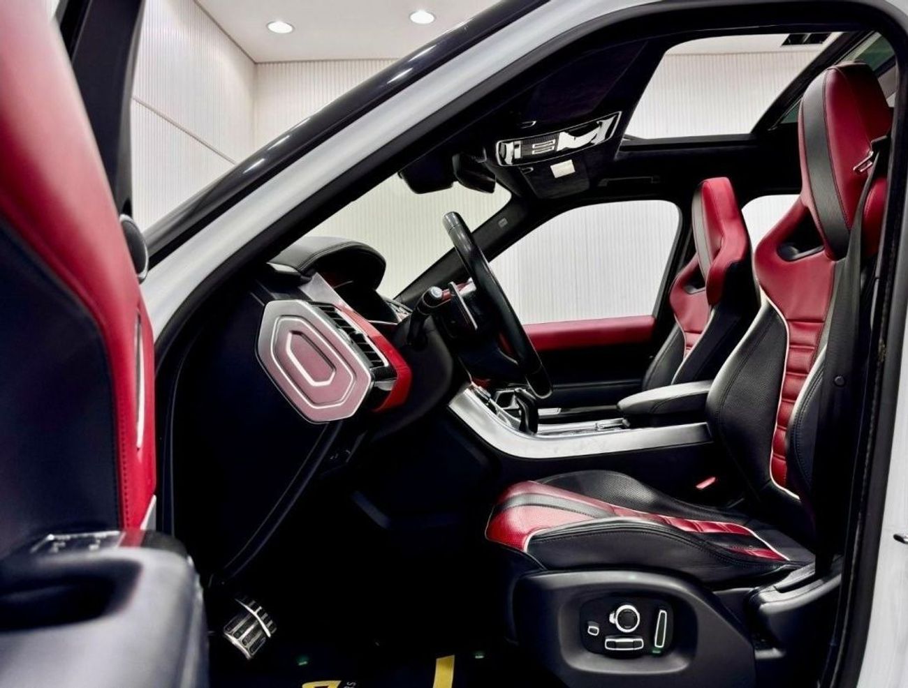 Land Rover Range Rover Sport 2017 Range Rover Sport SVR, Warranty, Service History, Full Options, Low Kms, GCC Specs