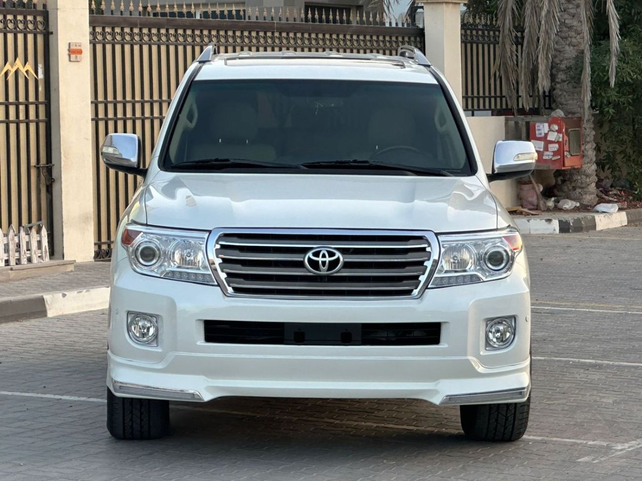 تويوتا لاند كروزر GXR V8 خليجي