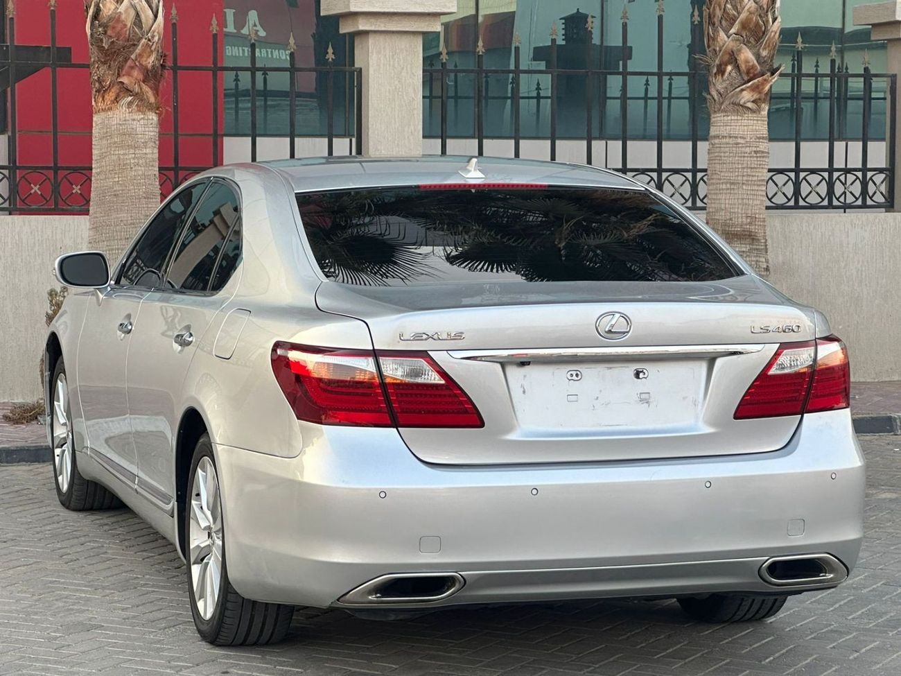 Lexus LS460
